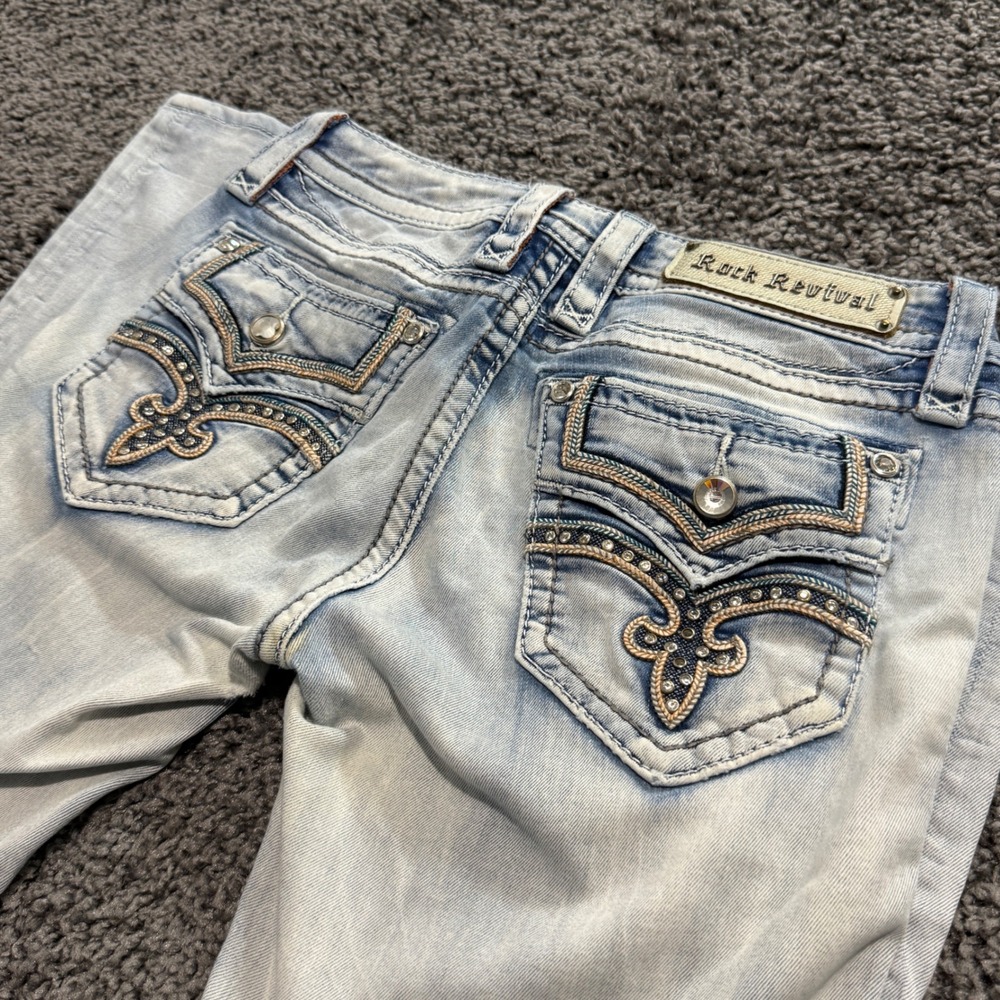 Y2K Rock Revival Straight Jeans Women Light Wash Excellent Embellished Size 27